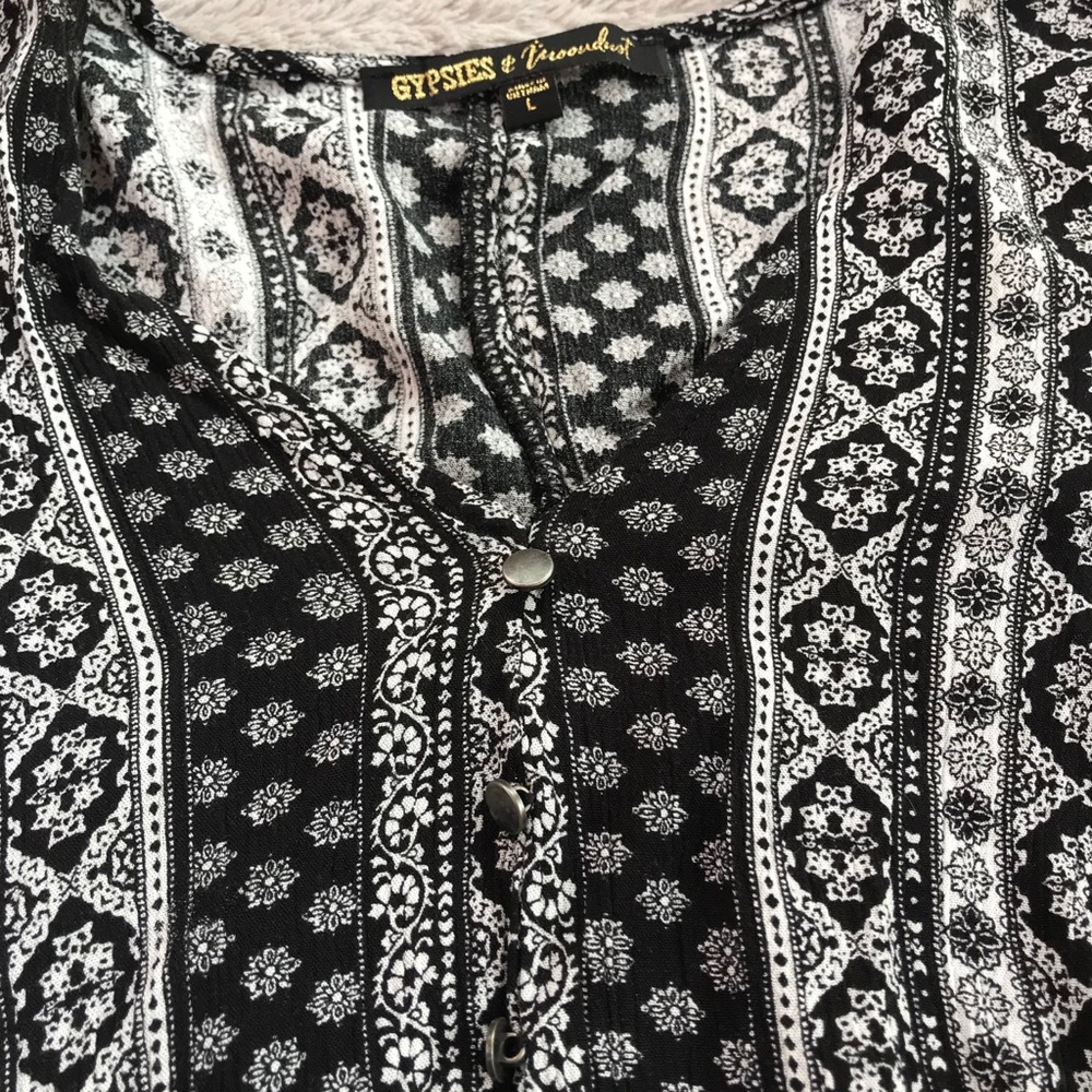 GYPSIES & MOONDUST cropped long sleeve - Picture 4 of 6
